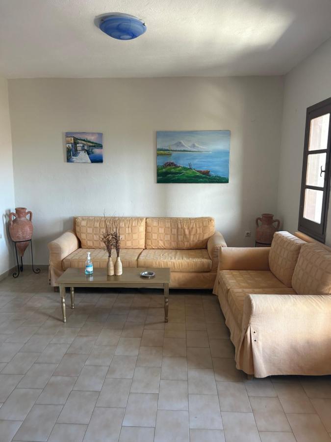 Christopher Apartments Afytos Bagian luar foto